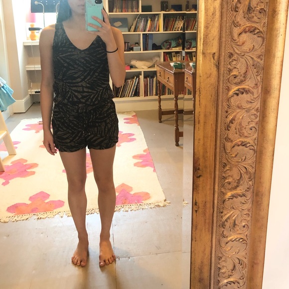 Banana republic romper - Picture 6 of 6